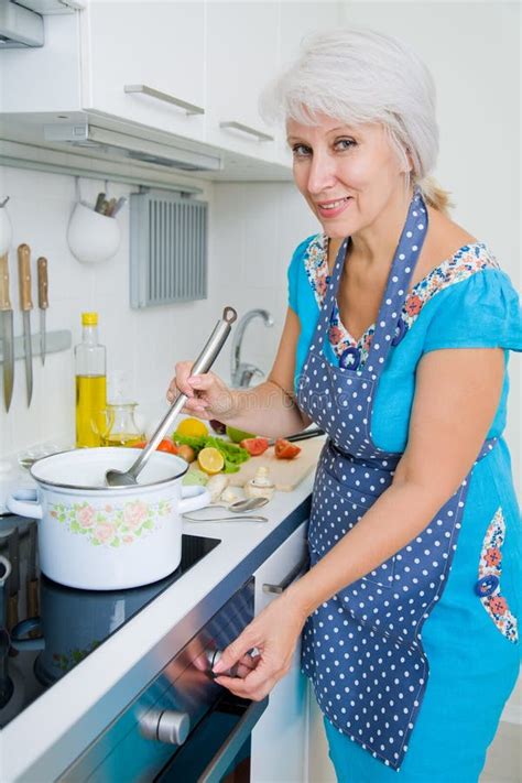 Mature Woman On The Kitchen Stock Image Image Of Kitchen Diet 27234005