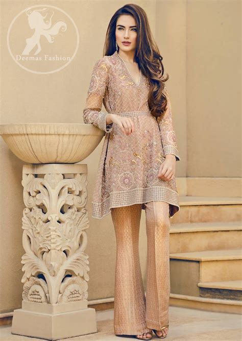Bell bottom trousers (moe jaffe) by tony pastor & his orchestra, vocal by ruth mccullough and provided to ruclip by believe sas bell bottom trousers, be kind to your web footed friends. Light Brown Short Frock - Banarsi Jamawar Bell Bottom Pants