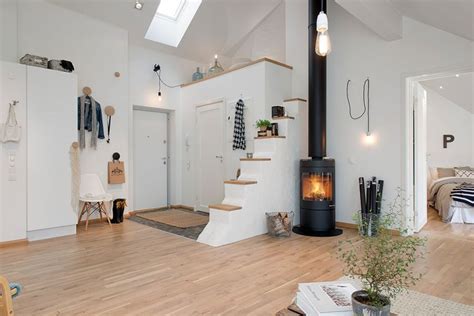 Chic Swedish Loft Promises Lovely Terrace Views Idee Deco Interieur