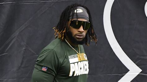 Aaron Jones 2022 Net Worth Salary Contracts And Personal Life