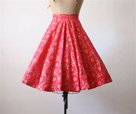 I Speak Fashion The Vintage Midi Skirt Is Back