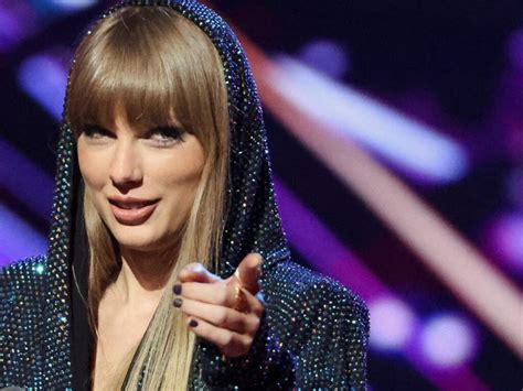 Taylor Swifts Feminism Empowering Women Through Music Modern