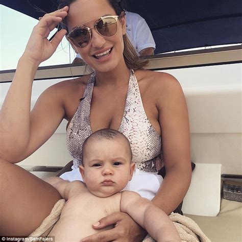 Sam Faiers Shows Off Her Natural Good Looks With A Leggy Display In Spain Daily Mail Online