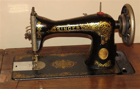 Singer Antique Sewing Machine In Cabinet Instappraisal