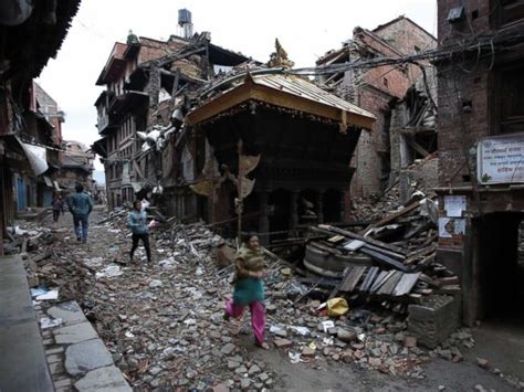Tragic Earthquake Devastation In Nepal Photos Image 651 Abc News