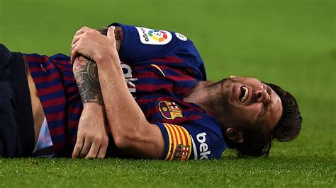 Lionel Messi Injury Barca Star To Miss Clasico With Fractured Arm Australia