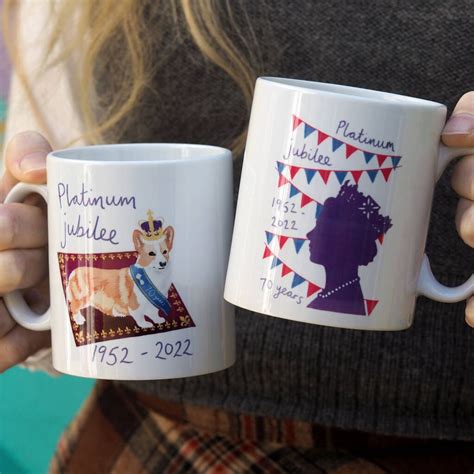 Platinum Jubilee Mugs 18 Mugs For The Queens 70 Year Reign