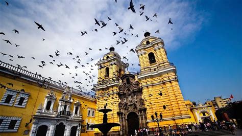 Cómo Hacer Turismo En Lima Ciudad De Matices Y Contrastes