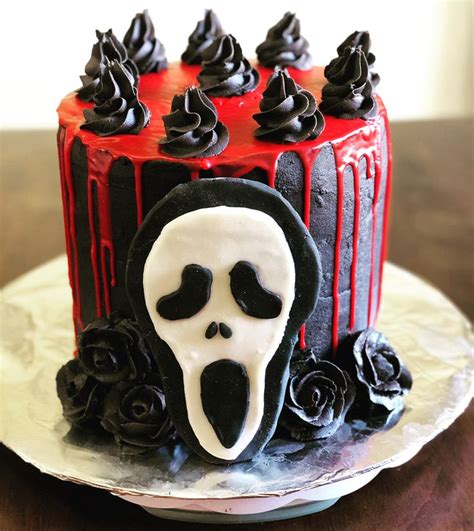 Ghostface Cake Halloween Birthday Cakes Scary Cakes Halloween Cake Design