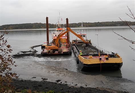 We operate the most technologically advanced fleet, including the world's first dual fuel dredging vessels. Dredging Services UK and Europe