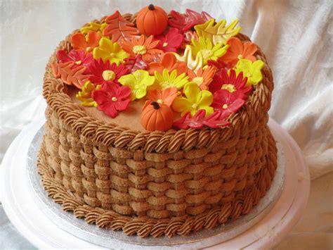 Top 99 Cake Decorating Ideas For Fall Using Autumnal Colors And Themes