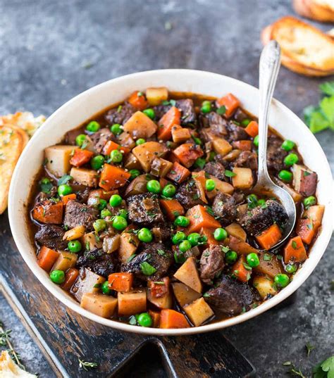 When katie offered me to do a guest post at healthy seasonal recipes, i couldn't believe my eyes. Crockpot Beef Stew Recipe | Well Plated by Erin