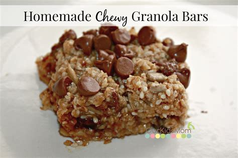 Granola bars can be a very healthy snack, especially when you make them yourself. Homemade Chewy Granola Bars Recipe