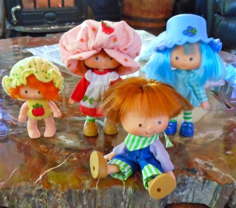 Pin By Sahra Kraft On Memory Box Strawberry Shortcake Doll Old Dolls