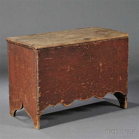 Red Stained Pine Six Board Chest Sale Number 2753t Lot Number 1032