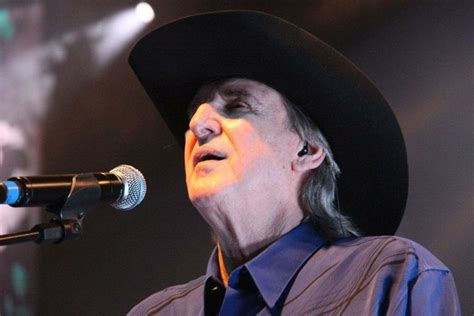 Sérgio reis was born on june 24, 1940 in são paulo, são paulo, brazil as sérgio bavini. Após síncope em show, Sérgio Reis fratura partes do ombro ...