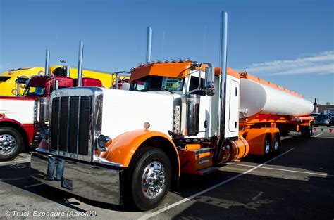 Peterbilt 389 Mid America Trucking Show 2012 Aaronk Flickr