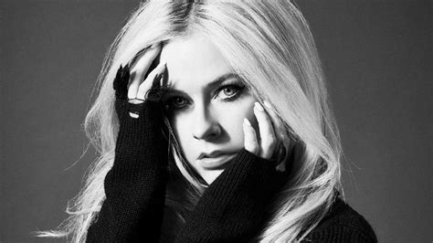 Avril Lavigne Lanza Una Nueva Versión De Hello De Adele Para Spotify Singles Escúchala Aquí