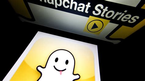 Sexting And Snapchat Are Nude Pics The Norm Channel News