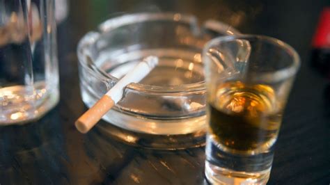 Rokok Dan Alkohol Picu Tumor Ganas Pada Mulut Klikdokter