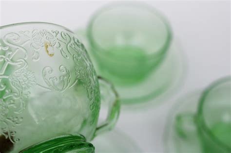 Uranium Glow Green Depression Glass Tea Cups And Saucers 1930s Vintage