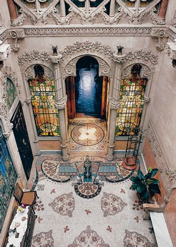 Casa navàs is a building designed by catalan architect lluís domènech i montaner, located in the city's plaça del mercadal. Reus Modernista | REUS PROMOCIÓ | Flickr