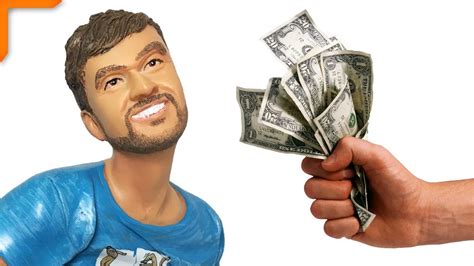 Последние твиты от tary (@taryjaya). Tary URAZIL svého FANOUŠKA, že nemá PENÍZE! - YouTube