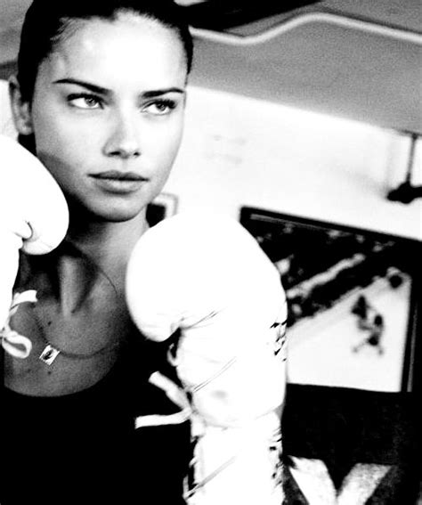 Adriana Lima Kick Boxing Boxing Girl Boxing Images Kickboxing Workout
