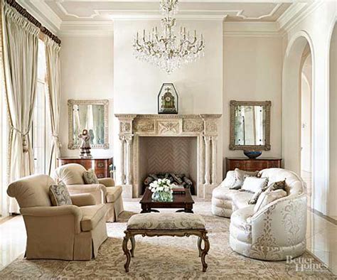 17 Traditional Style Living Rooms Featuring Essential Basics