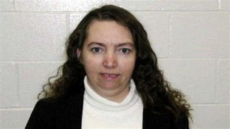 Us Executes 52 Year Old Lisa Montgomery First Female Death Row Convict