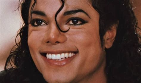 Photos Of Michael Jackson Prove That He Had Most Beautiful Smile