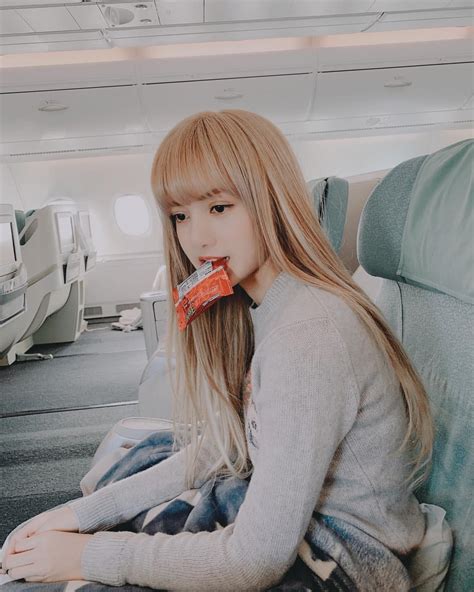 190207 Lisa Ig Update La Rblackpink