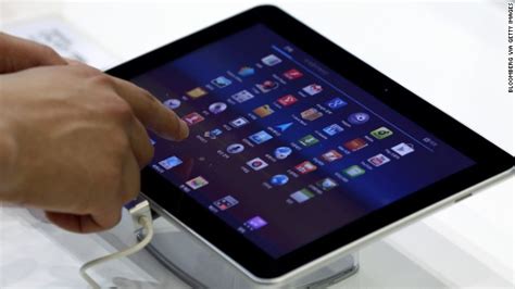 Samsung Edges Apple In Tablet Satisfaction Survey Cnn