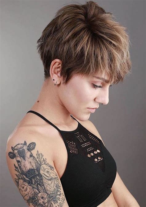 Stay Breezy Elegant And Unique Blonde Highlights Short Hair Ash