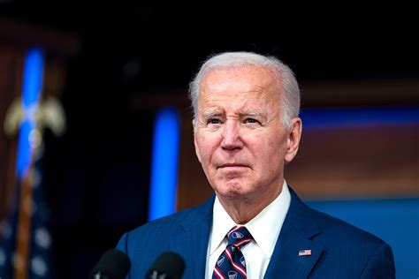 biden says he s spoken with top maine officials and is in mourning after the tragic mass