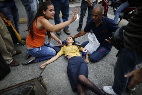 At Least 12 Killed Overnight In Venezuela America Magazine