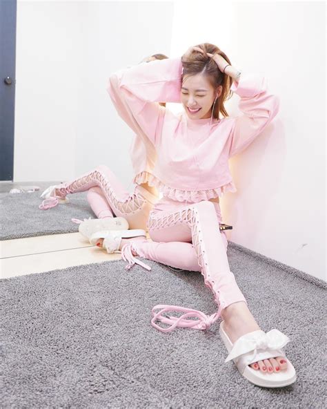 See The Pink Updates From Snsd Tiffany Wonderful Generation