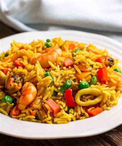 Nigerian Fried Rice With Seafood · Eat Well Abi