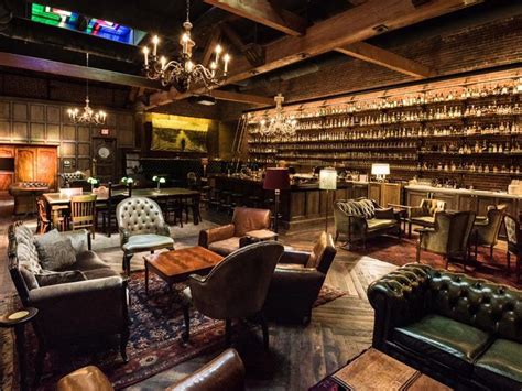 Warm Up At These Cozy Restaurants And Bars In Portland Cozy