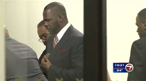 Prosecutor More People Could Be Charged In R Kelly Case Wsvn 7news
