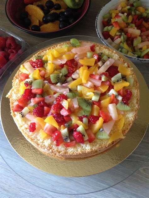 Gateau D Anniversaire Genoise Aux Fruits