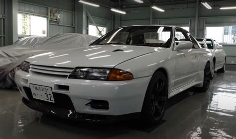 This R32 Skyline Gt R Restomod Was Built By Legends