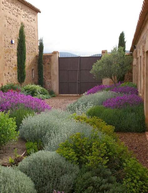 57 Low Maintenance Front Yard Landscaping Ideas Dry