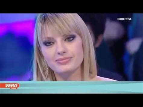 18,837 likes · 430 talking about this · 238 were here. Manila Nazzaro cosce e gambe divine Vero Tv 3-12-2012 ...