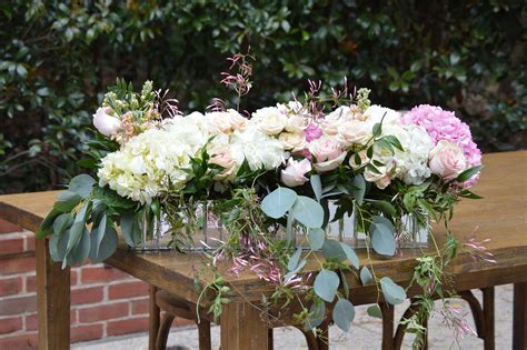 I think i saw 10 flowers. Memphis, TN Wedding at the Dixon Gallery & Gardens ...