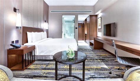 Van binnenkomst tot de kamer. (Hilton Kota Kinabalu) | โรงแรม