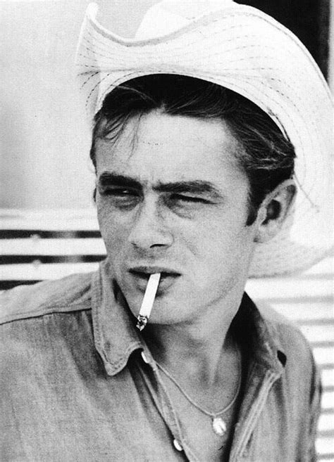 Maybe you would like to learn more about one of these? James Dean | Beroemdheden, Portret, Artiesten