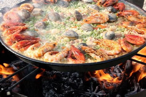 Portugal e espanha, incluindo clássicos portugueses e muito mesmo! Um roteiro gastronômico entre Espanha e Portugal | Trains ...