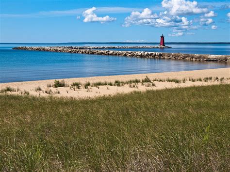 Lighthouse Manistique Lighthouse On Lake Michigan Shorelin Flickr