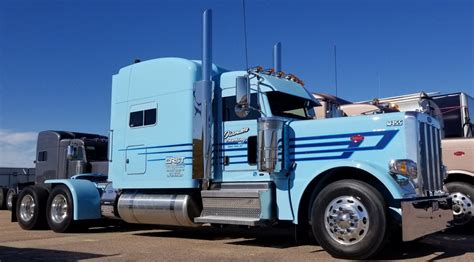 Paccar Powered New 389 Peterbilt Of Sioux Falls